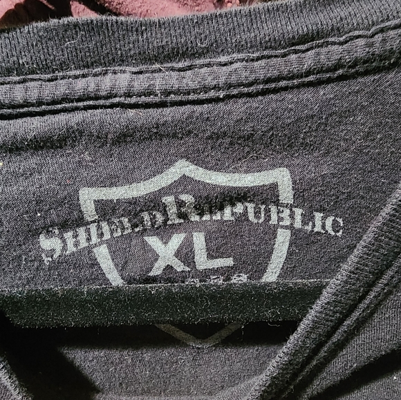 Woman's xlarge tshirt - Picture 3 of 5